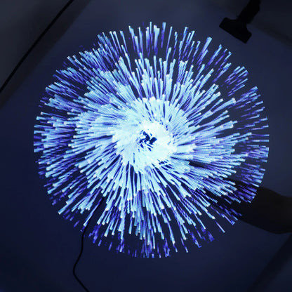 Ventilador con holograma 3D y 224 luces LED.